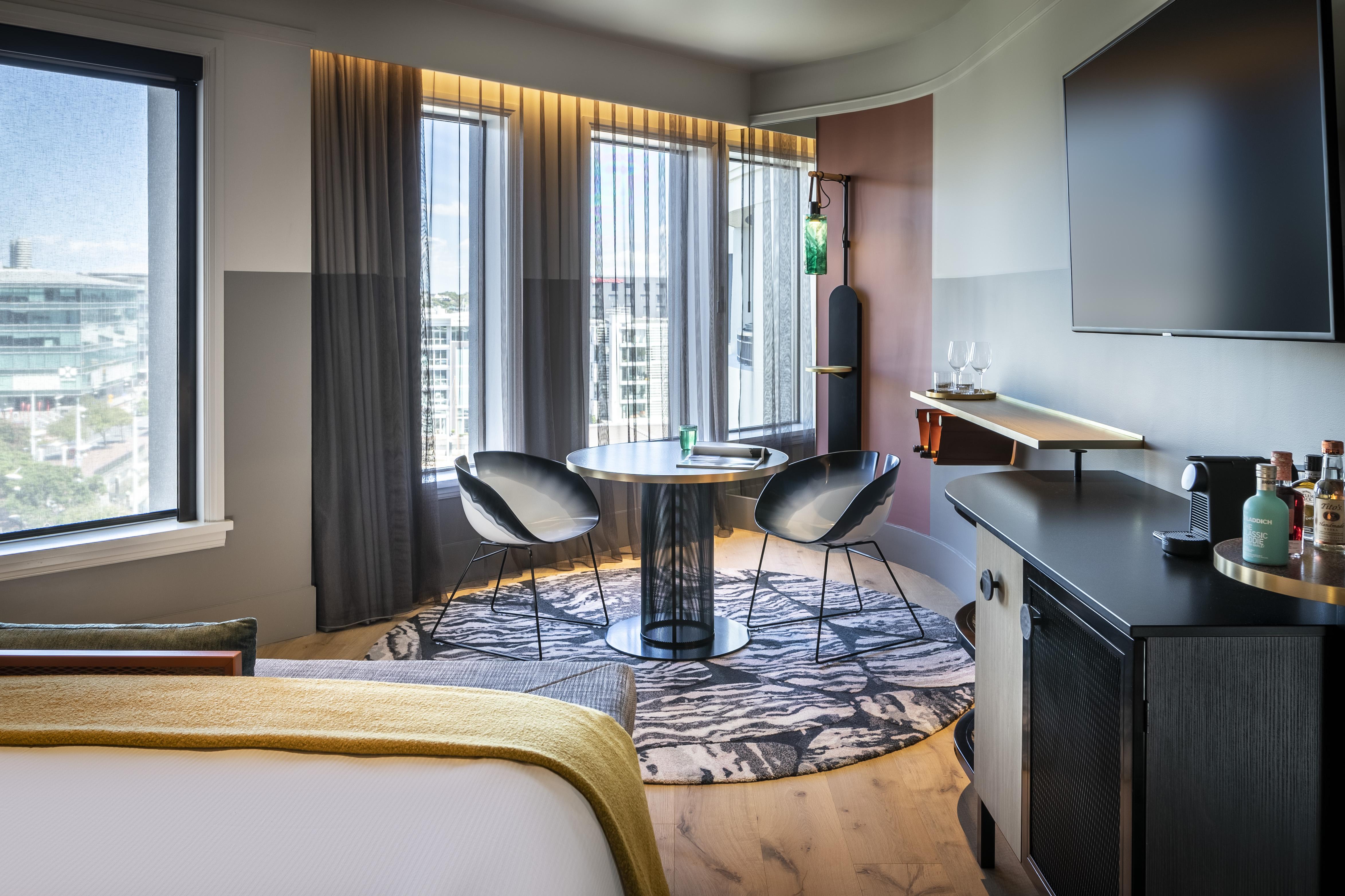 Qt Auckland Hotel Ngoại thất bức ảnh A suite at the hotel