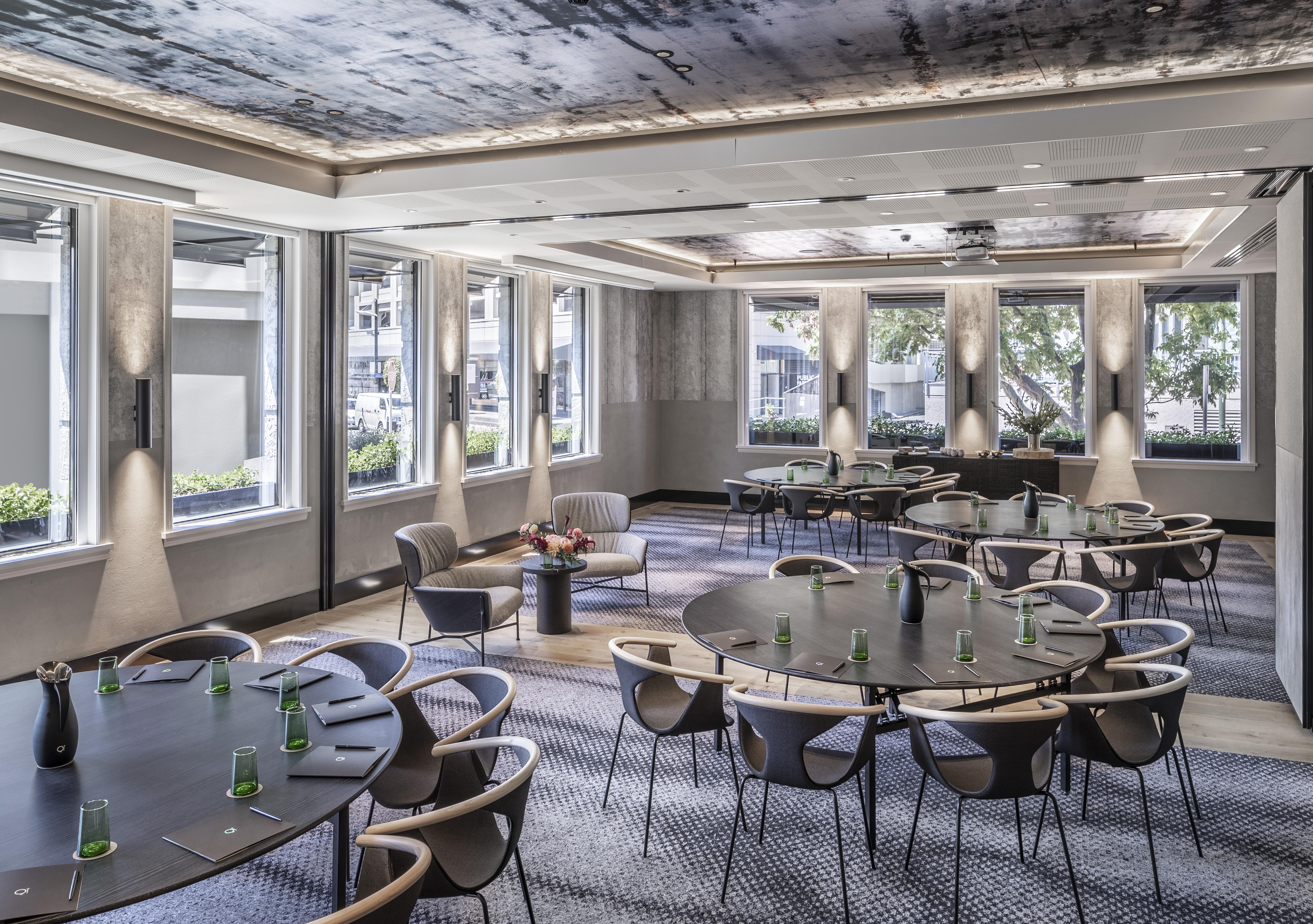 Qt Auckland Hotel Ngoại thất bức ảnh The Westin London